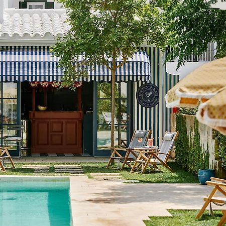 Cristine Bedfor Mahon Hotel Екстериор снимка