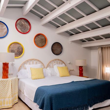 Cristine Bedfor Mahon Hotel Екстериор снимка