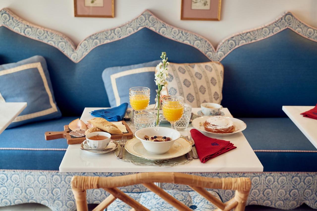 Cristine Bedfor Mahon Hotel Екстериор снимка