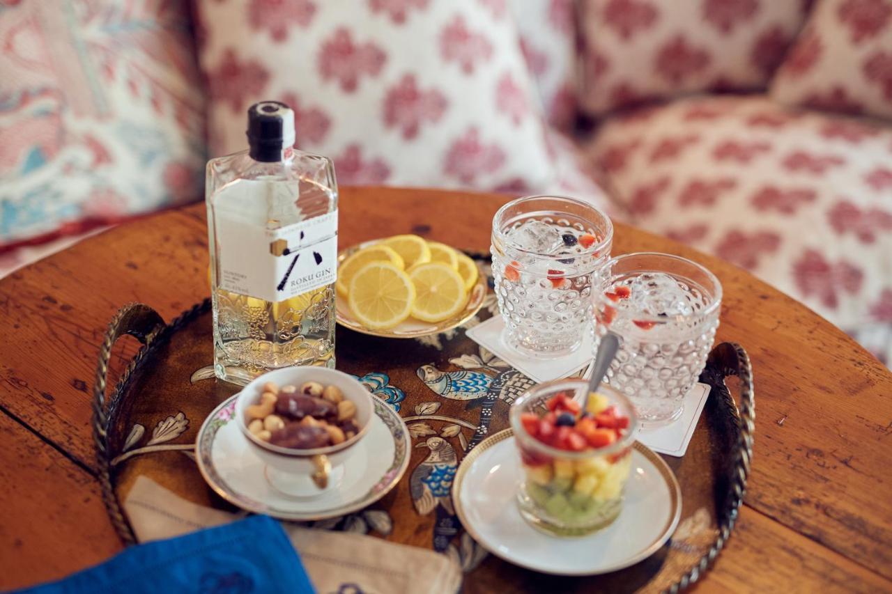 Cristine Bedfor Mahon Hotel Екстериор снимка
