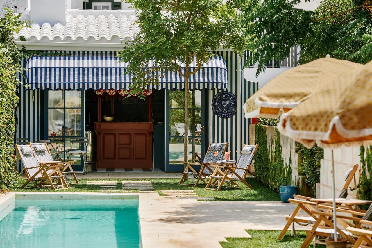 Cristine Bedfor Mahon Hotel Екстериор снимка